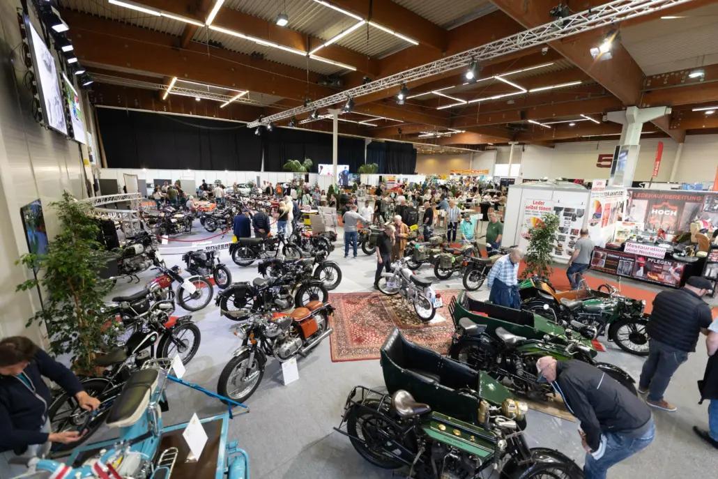 FREIZEITMESSE mit AUTO & BIKE, CLASSIC CARS & BIKES, VERGNÜGUNGSPARK