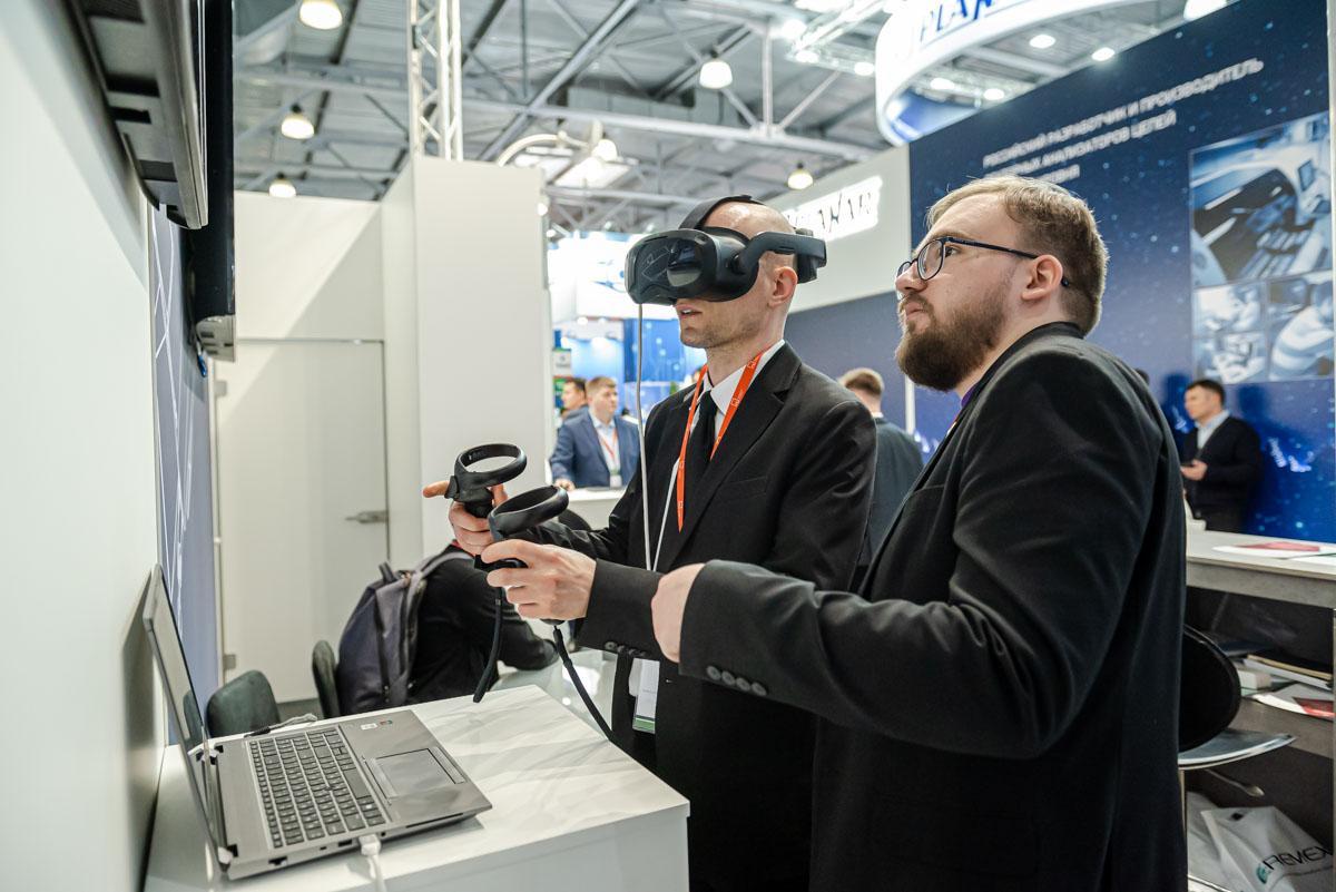 엑스포일렉트로니카 러시아 국제 전자산업 박람회 2024 (EXPOELECTRONICA)