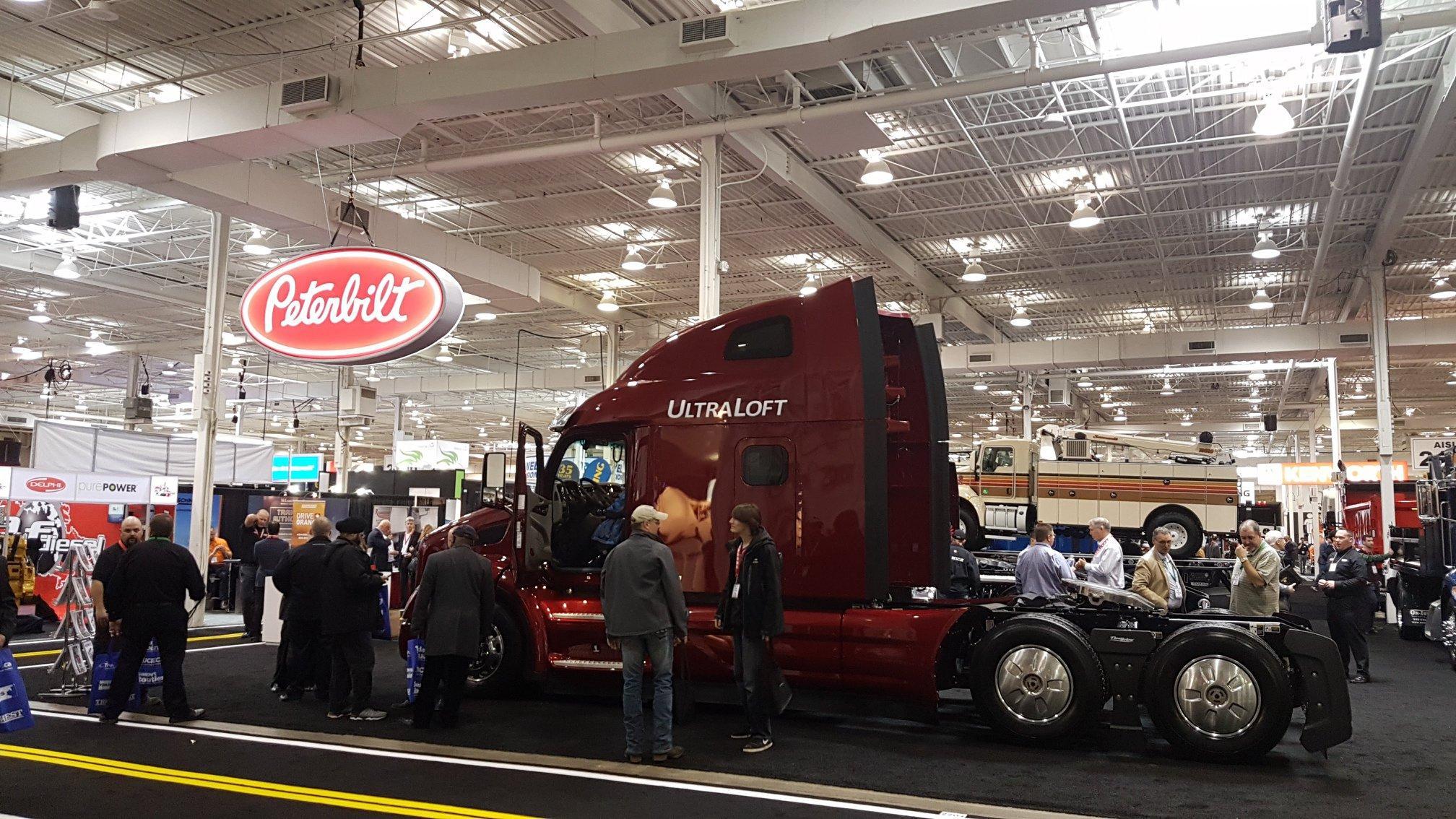 캐나다 트럭월드 상용차 산업 전시회 2024 (Truck World)