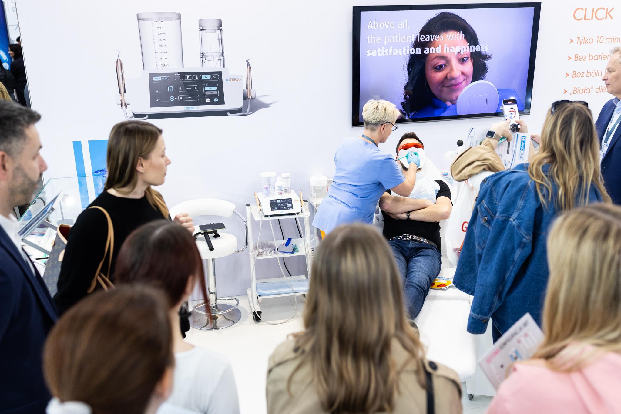 크라크덴트 폴란드 크라코프 국제 치과 박람회 2026 (KRAKDENT)