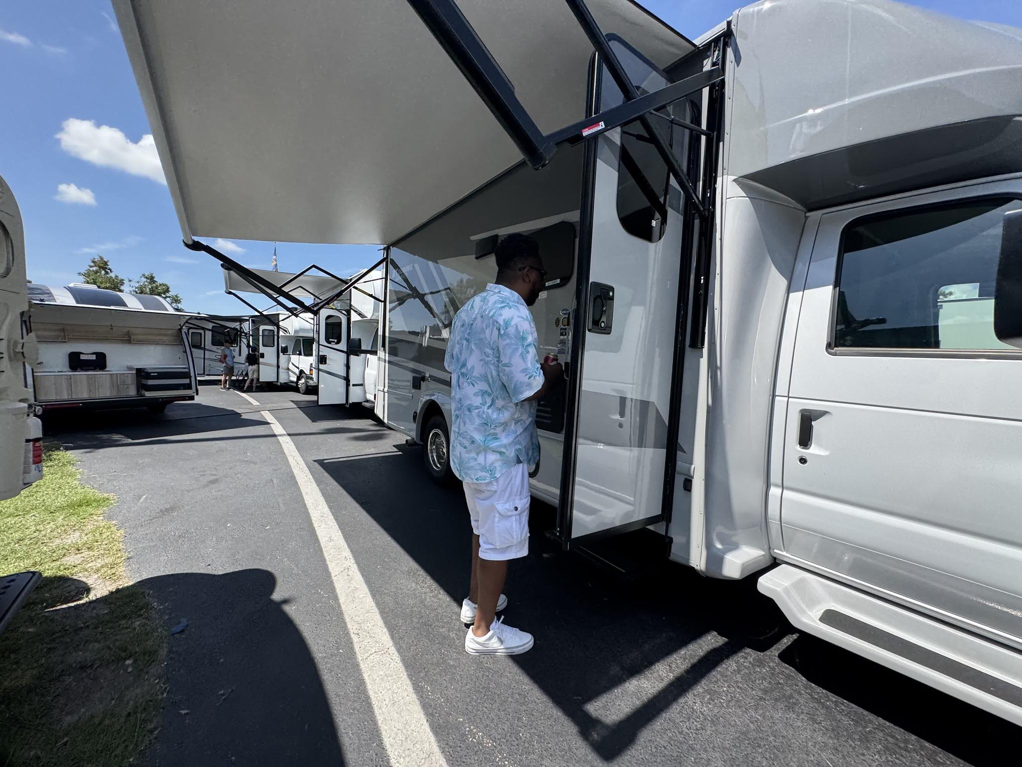 플로리다 RV 슈퍼쇼 2025 (Florida RV SuperShow)