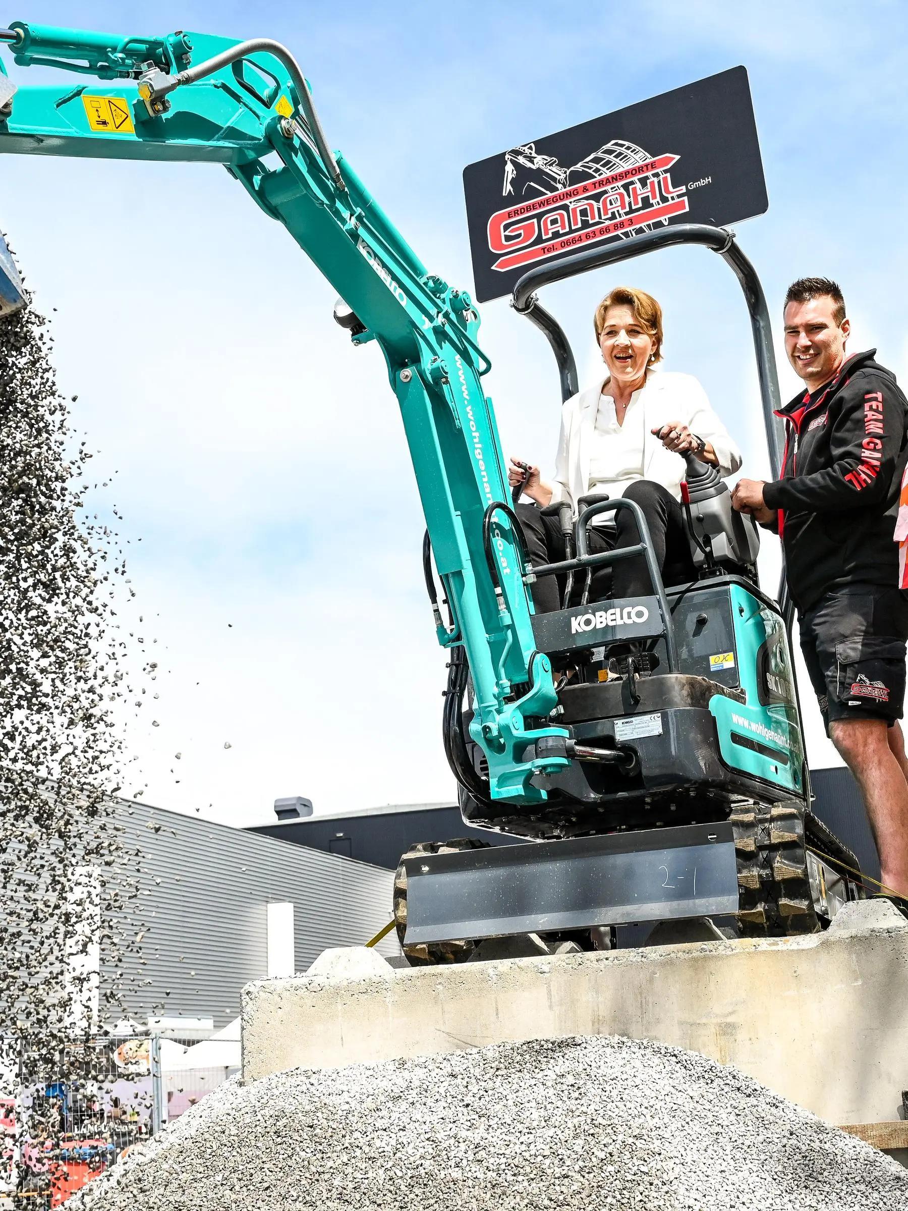 도른비른 건축·건설 박람회 2025 (com:bau)